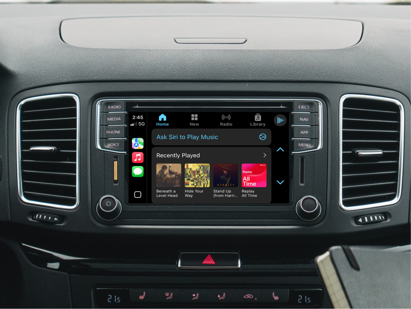 Ask Siri button in CarPlay Music app